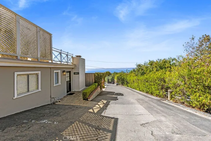2315 1/2 Glenneyre, Laguna Beach, California 92651