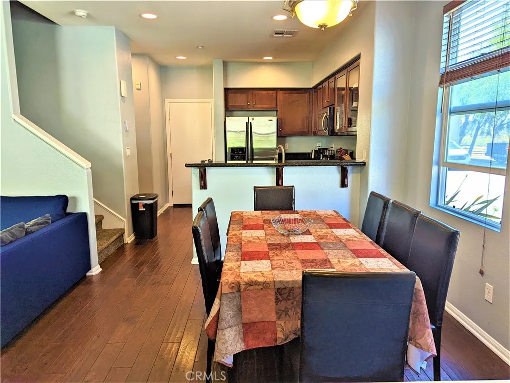 4300 Newton Avenue 94, San Diego, California 92113 home-pic-2