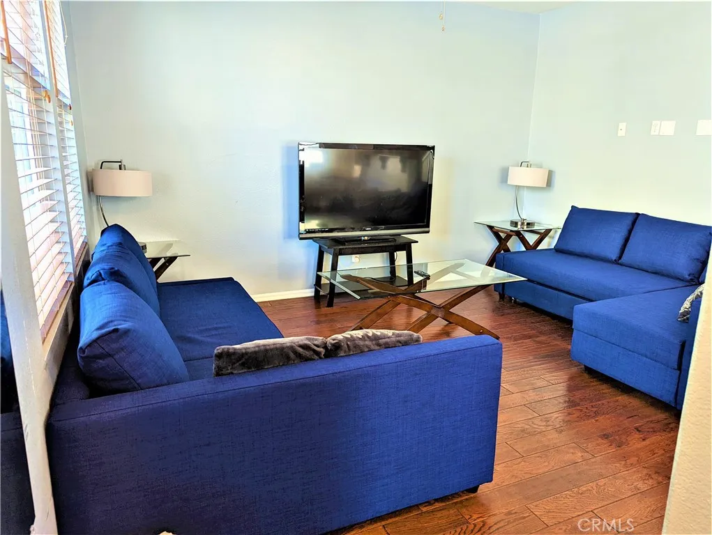4300 Newton Avenue 94, San Diego, California 92113 home-pic-4