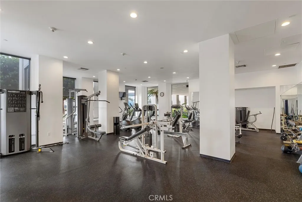 525 Seaside Way 411, Long Beach, California 90802 home-pic-35
