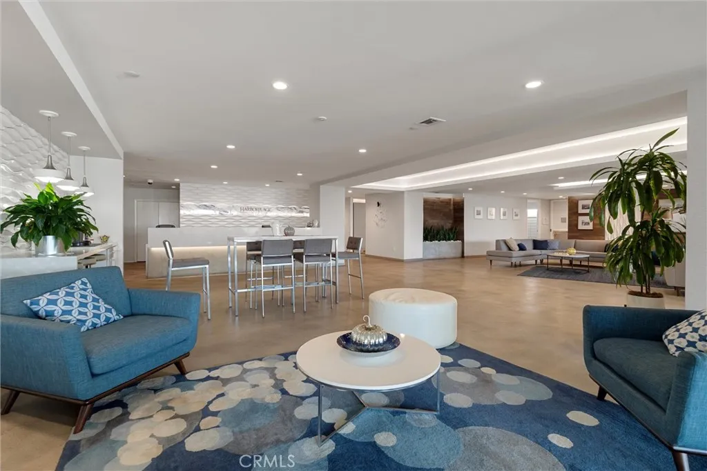 525 Seaside Way 411, Long Beach, California 90802 home-pic-44