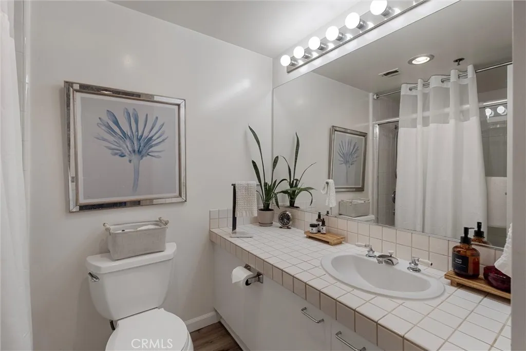 525 Seaside Way 411, Long Beach, California 90802 home-pic-15