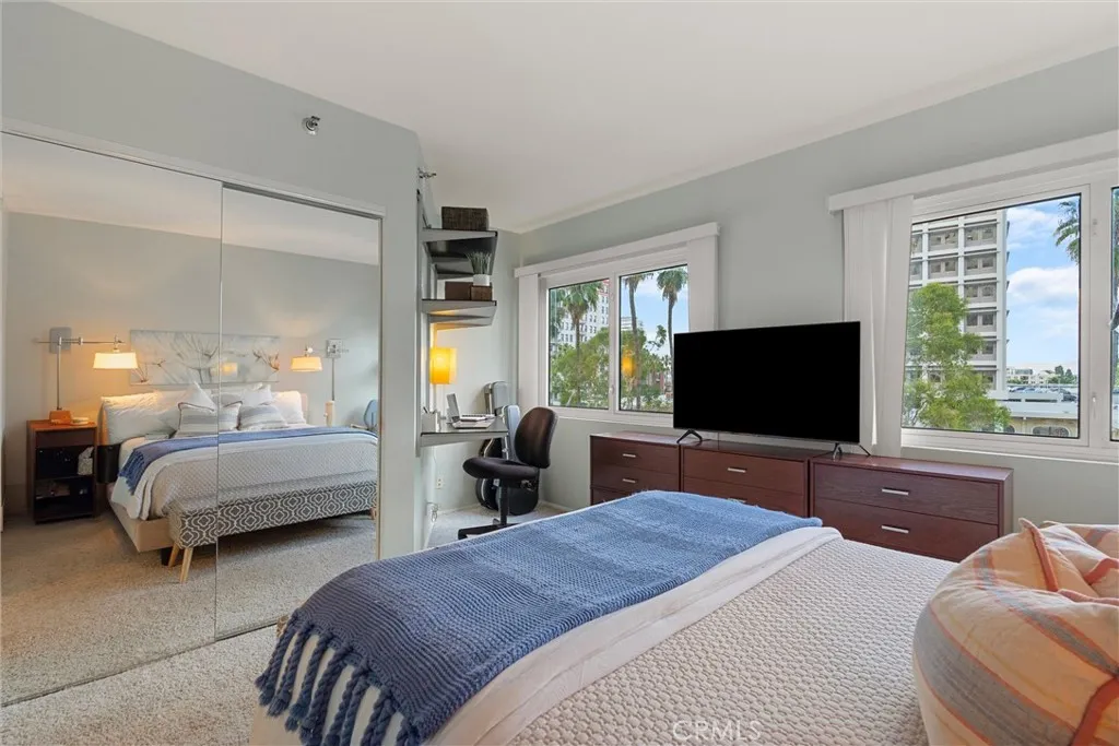 525 Seaside Way 411, Long Beach, California 90802 home-pic-18