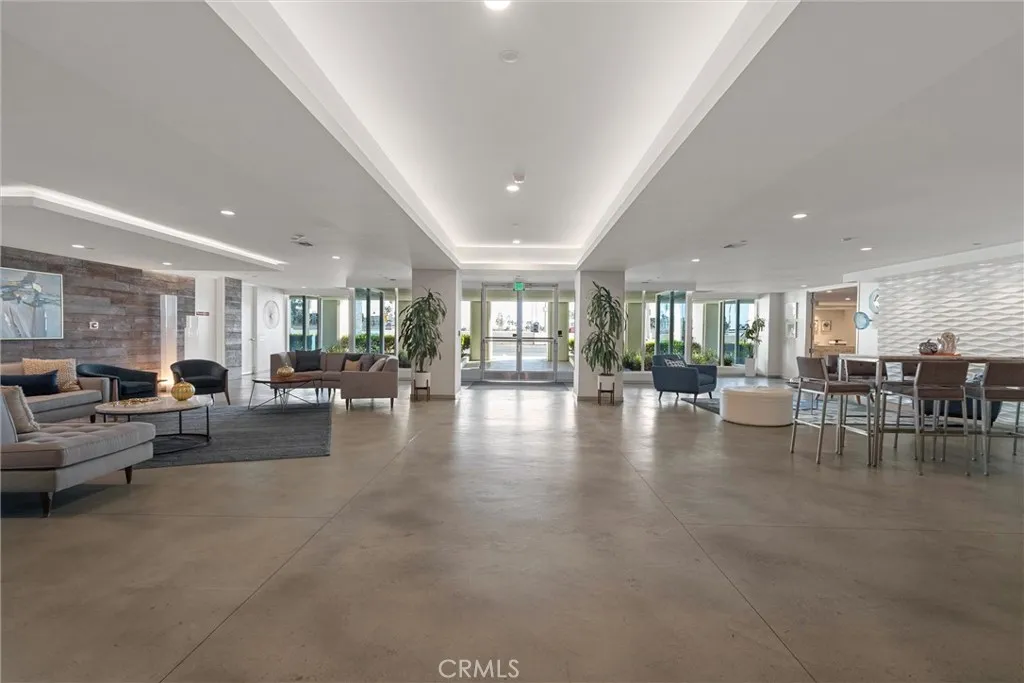 525 Seaside Way 411, Long Beach, California 90802 home-pic-42