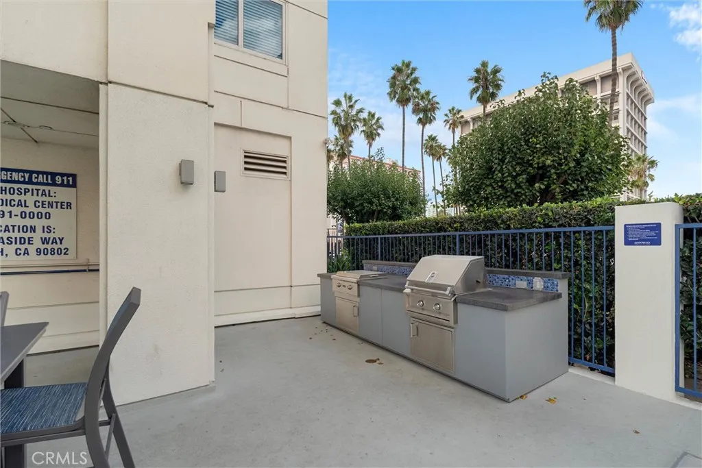 525 Seaside Way 411, Long Beach, California 90802 home-pic-32