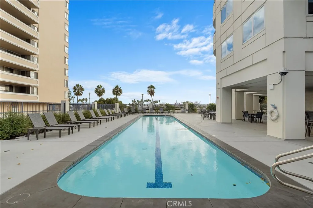 525 Seaside Way 411, Long Beach, California 90802 home-pic-31