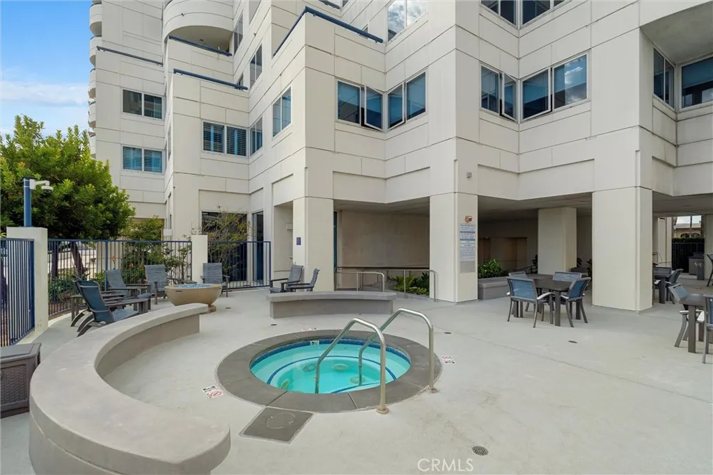 525 Seaside Way 411, Long Beach, California 90802 home-pic-33