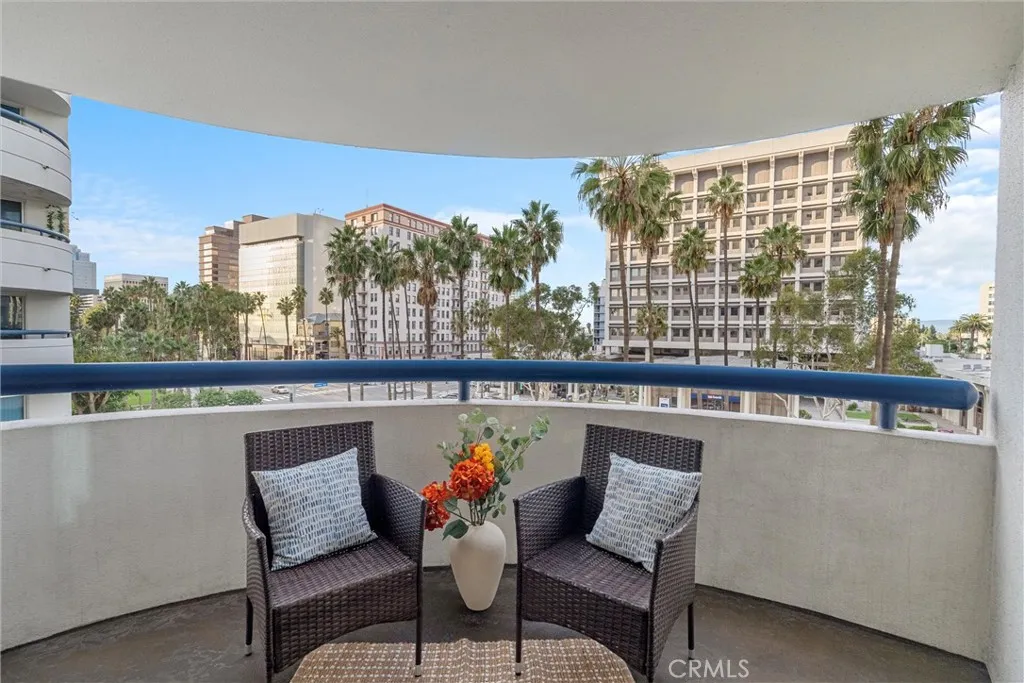 525 Seaside Way 411, Long Beach, California 90802 home-pic-8