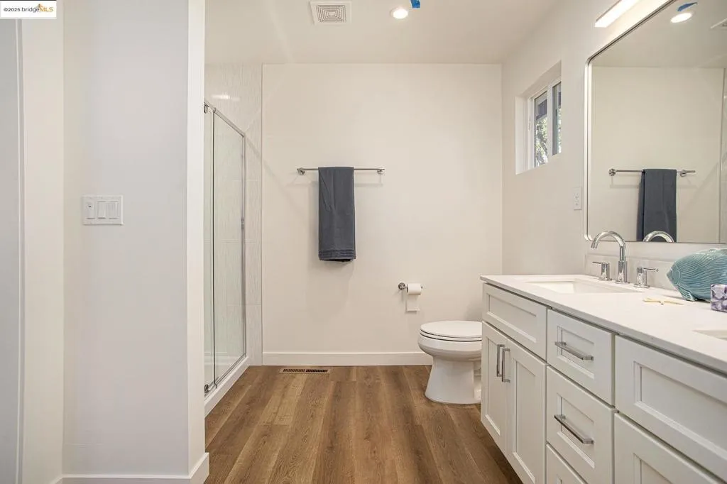 980 Oak St, Clayton, California 94517 home-pic-21