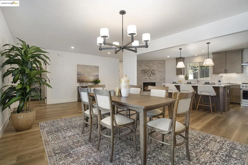 980 Oak St, Clayton, California 94517 home-pic-6