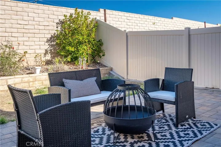 19703 Kamm, Canyon Country, California 91351