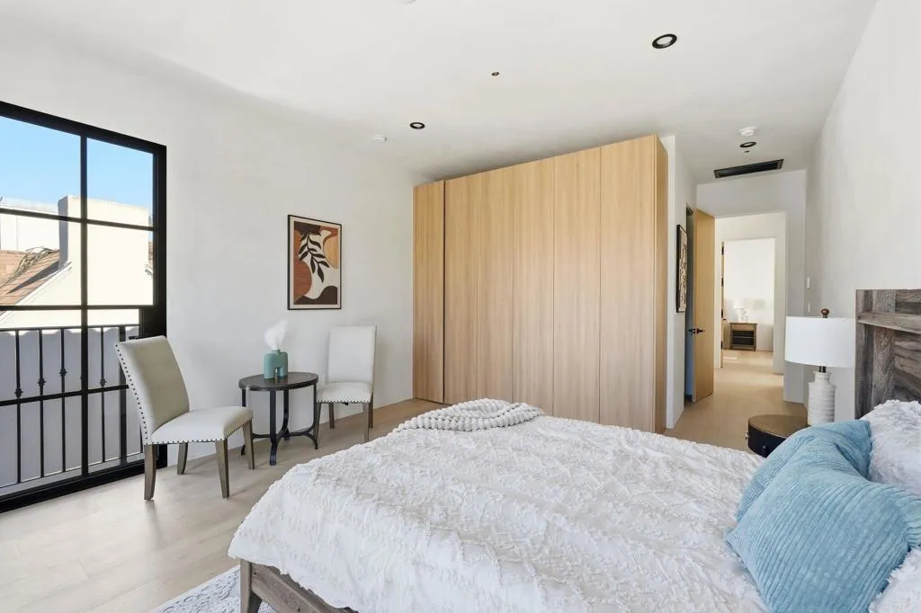 160 N Stanley Drive, Beverly Hills, California 90211 home-pic-36