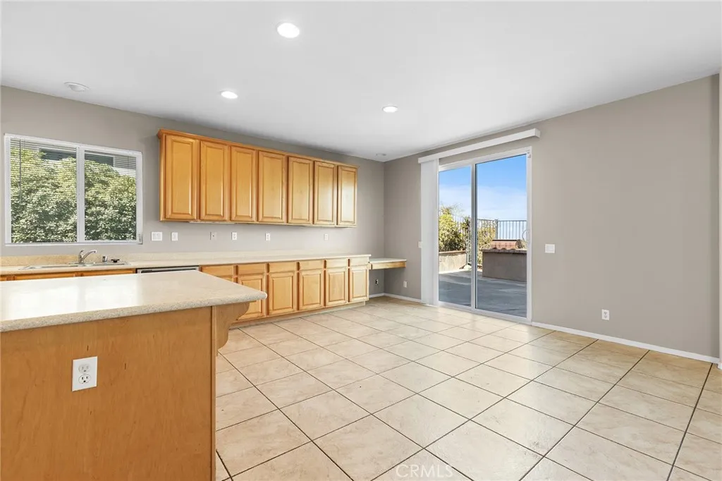 13556 Silver Stirrup, Corona, California 92883 home-pic-14