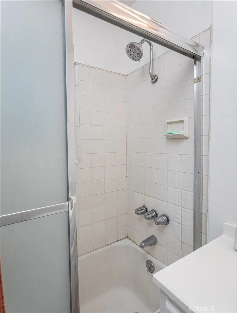 5407 Auckland, North Hollywood, California 91601 home-pic-31