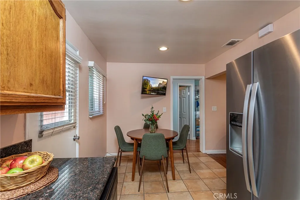 5407 Auckland, North Hollywood, California 91601 home-pic-19