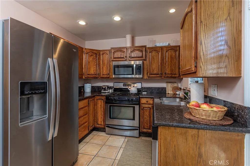 5407 Auckland, North Hollywood, California 91601 home-pic-16