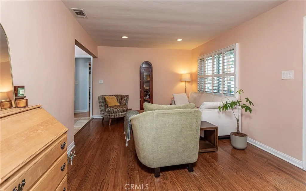 5407 Auckland, North Hollywood, California 91601 home-pic-10