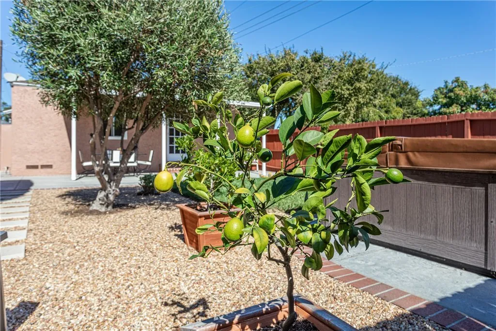 5407 Auckland, North Hollywood, California 91601 home-pic-45
