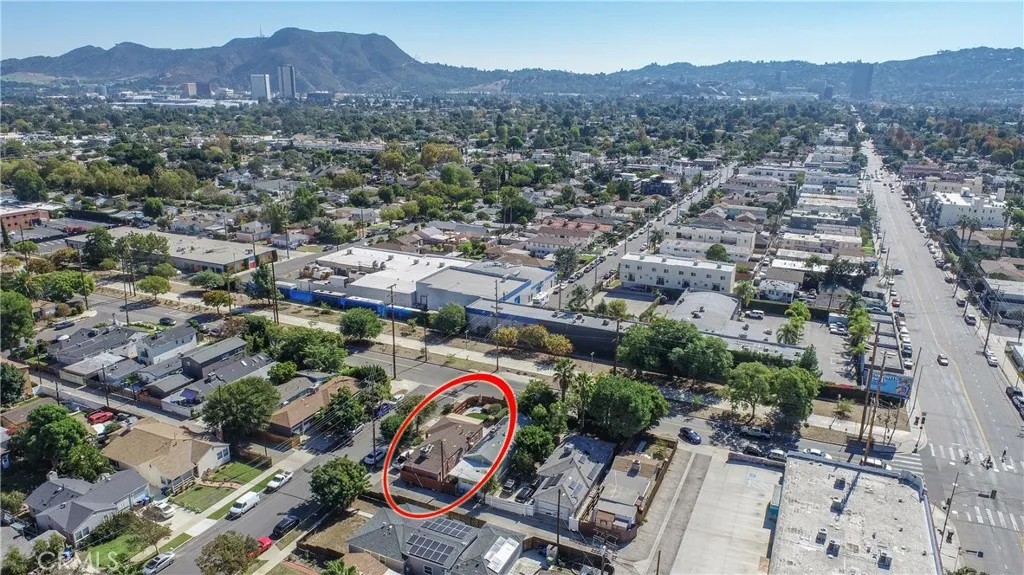 5407 Auckland, North Hollywood, California 91601 home-pic-8