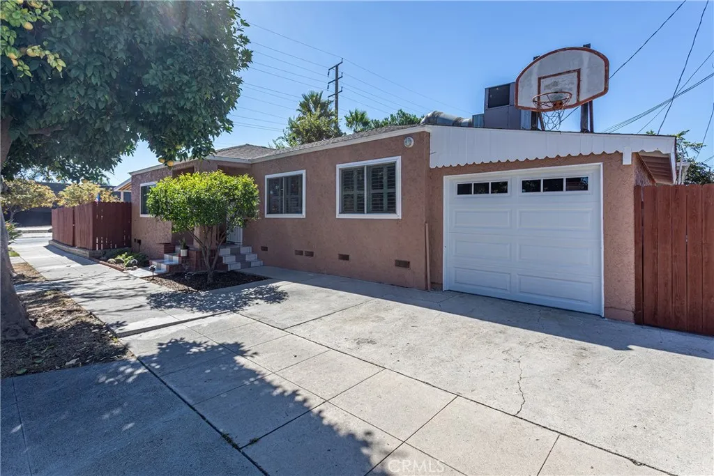 5407 Auckland, North Hollywood, California 91601 home-pic-2
