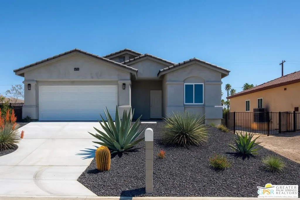 16364 Avenida Rambla, Desert Hot Springs, California 92240 home-pic-0