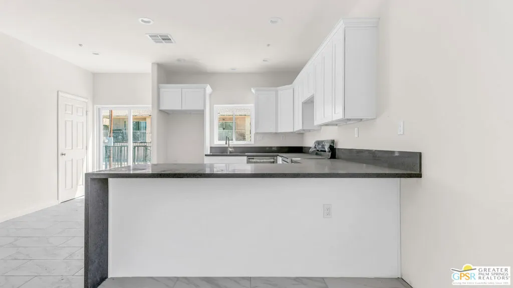 16364 Avenida Rambla, Desert Hot Springs, California 92240 home-pic-6