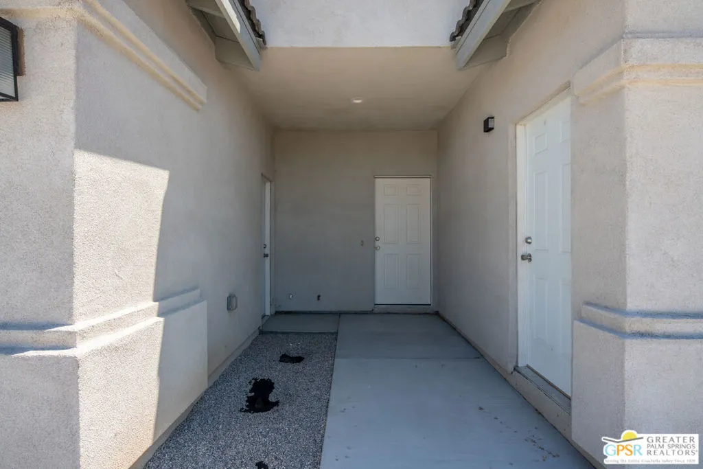 16364 Avenida Rambla, Desert Hot Springs, California 92240 home-pic-31