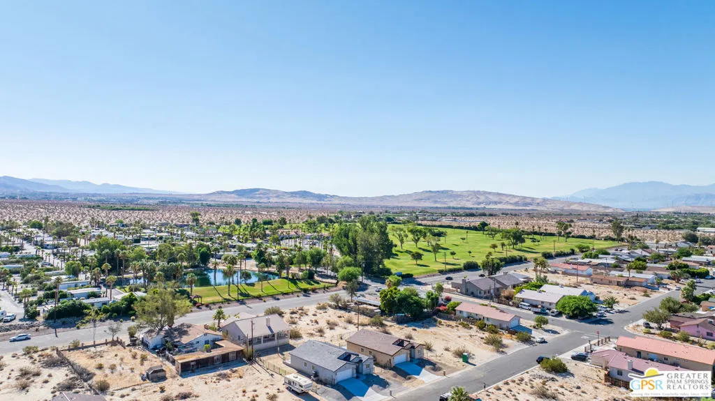 16364 Avenida Rambla, Desert Hot Springs, California 92240 home-pic-45