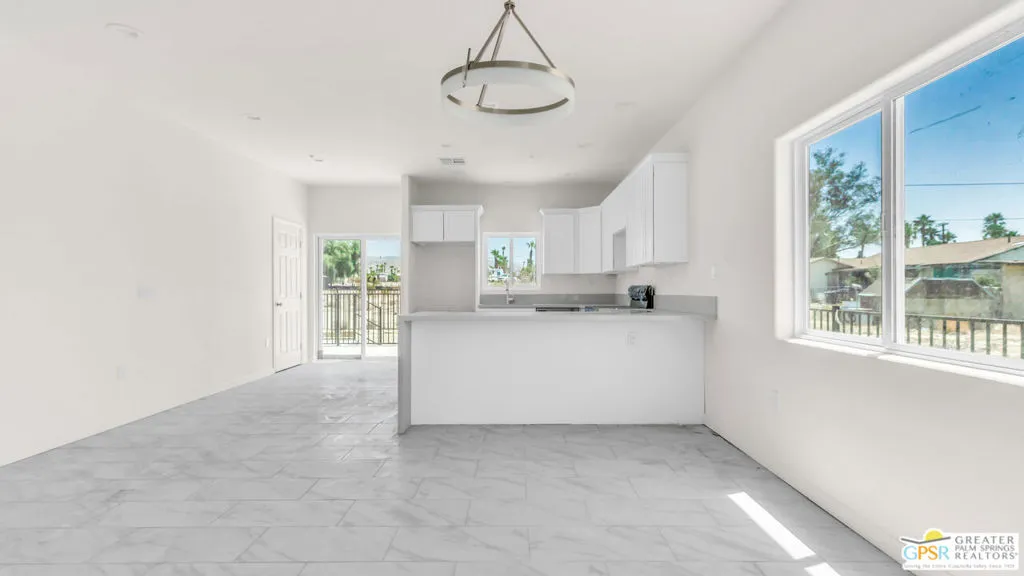 16288 Avenida Rambla, Desert Hot Springs, California 92240 home-pic-9