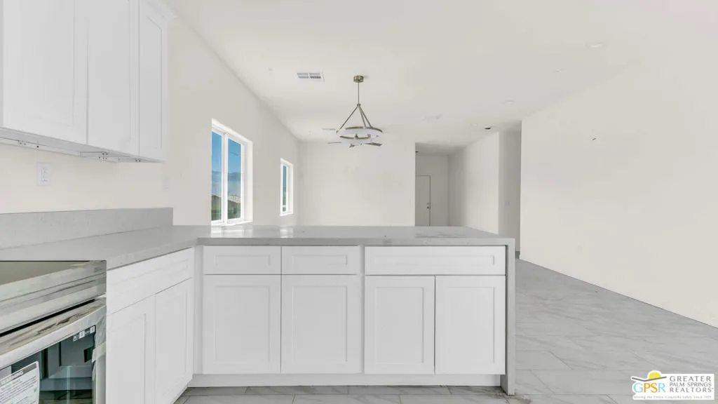 16288 Avenida Rambla, Desert Hot Springs, California 92240 home-pic-14