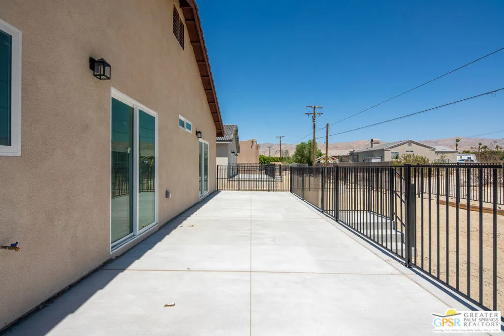16288 Avenida Rambla, Desert Hot Springs, California 92240 home-pic-36