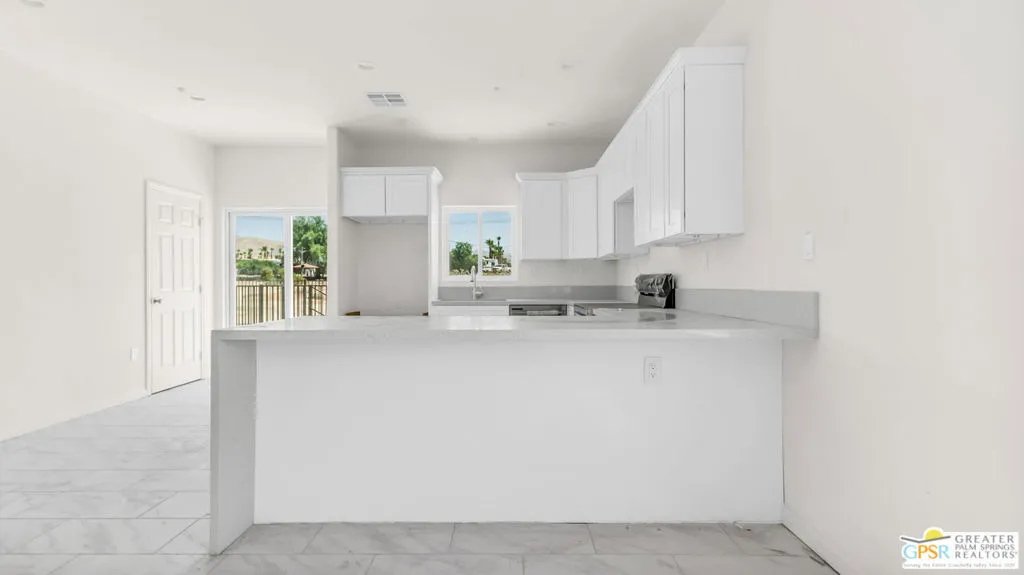 16288 Avenida Rambla, Desert Hot Springs, California 92240 home-pic-9