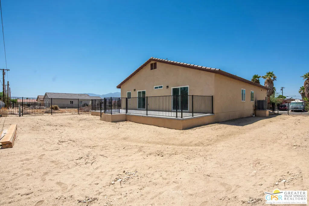 16288 Avenida Rambla, Desert Hot Springs, California 92240 home-pic-41