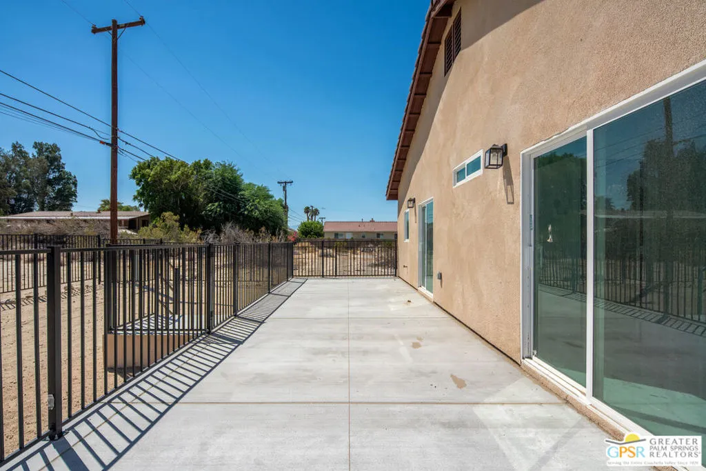 16388 Avenida Rambla, Desert Hot Springs, California 92240 home-pic-35