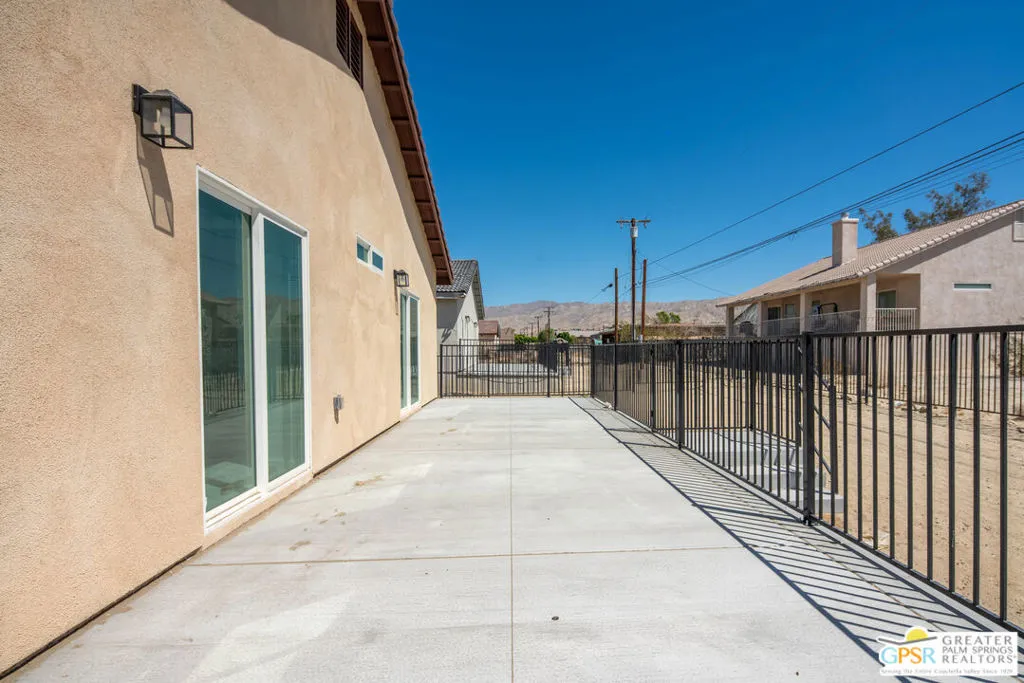 16388 Avenida Rambla, Desert Hot Springs, California 92240 home-pic-33