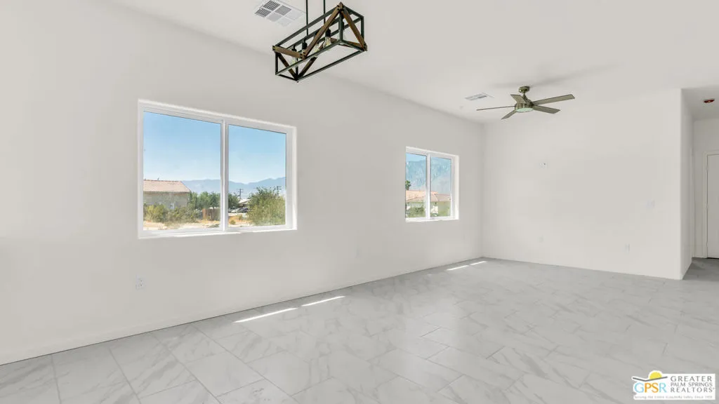 16388 Avenida Rambla, Desert Hot Springs, California 92240 home-pic-14
