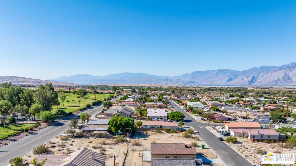 16388 Avenida Rambla, Desert Hot Springs, California 92240 home-pic-48