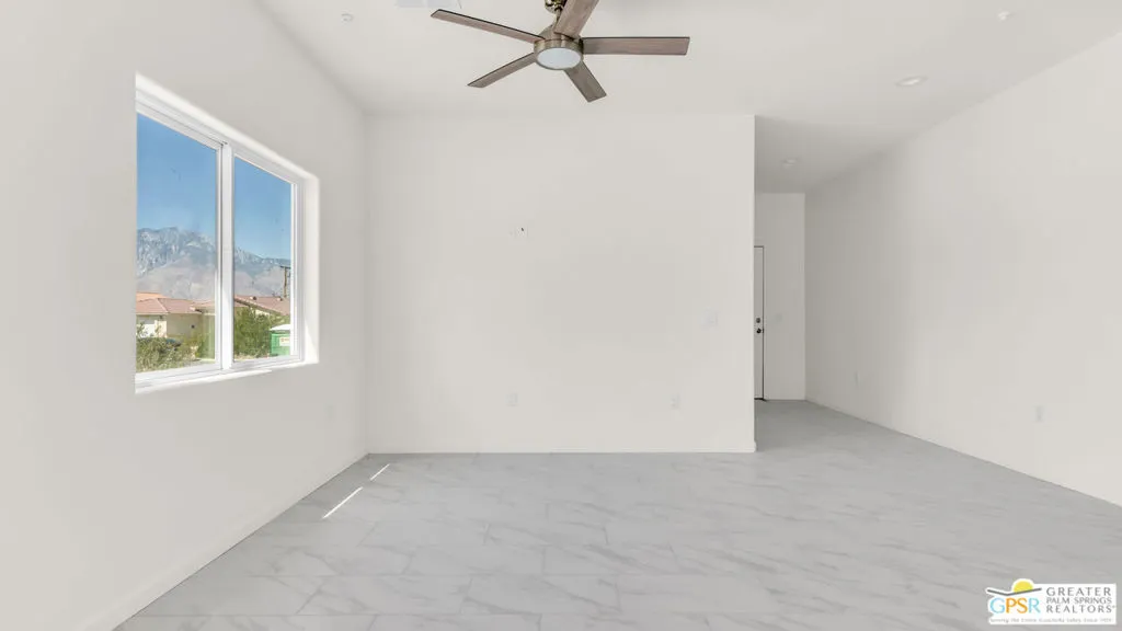 16388 Avenida Rambla, Desert Hot Springs, California 92240 home-pic-8