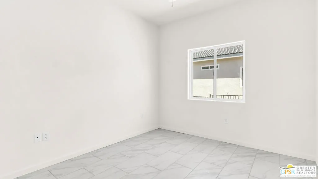 16388 Avenida Rambla, Desert Hot Springs, California 92240 home-pic-15