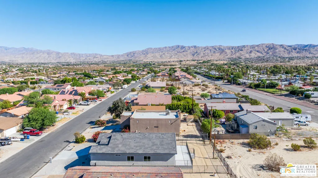 16264 Avenida Rambla, Desert Hot Springs, California 92240 home-pic-47