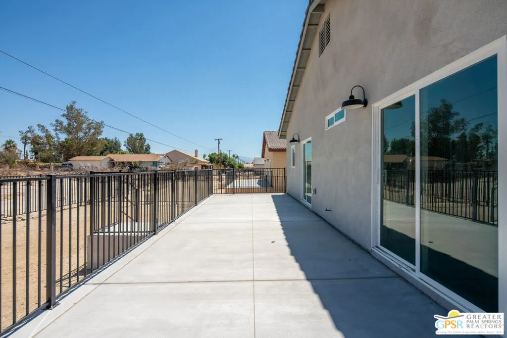 16264 Avenida Rambla, Desert Hot Springs, California 92240 home-pic-37