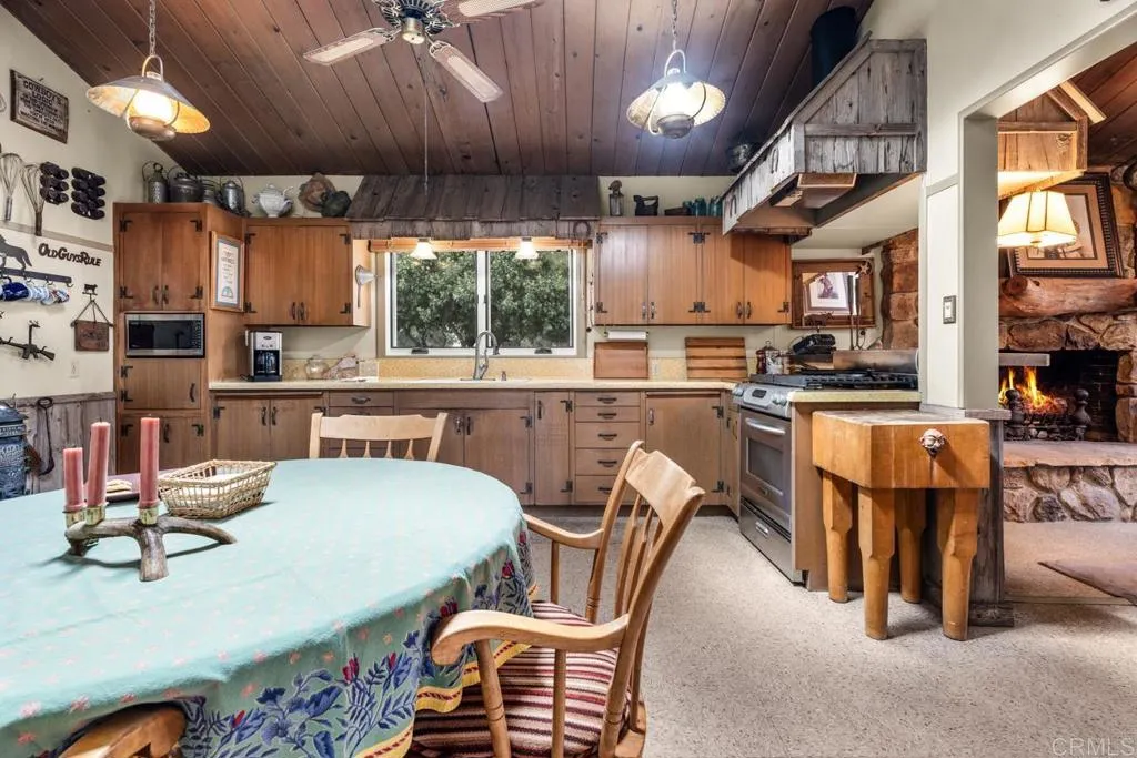 1088 Shasta Way, Boulevard, California 91905 home-pic-7