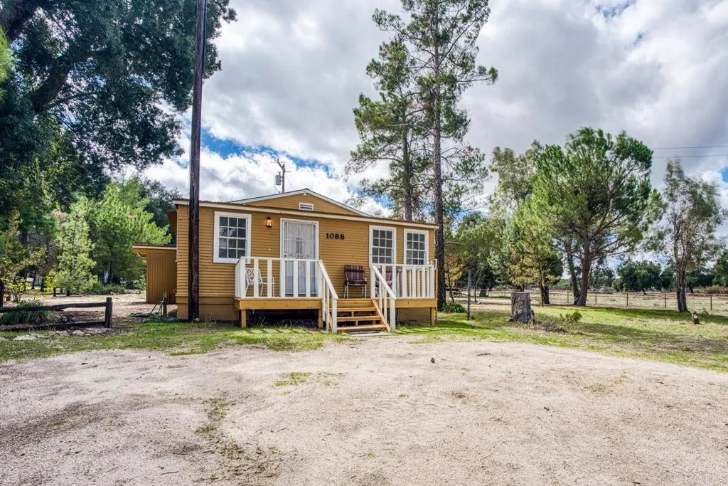 1088 Shasta Way, Boulevard, California 91905 home-pic-35