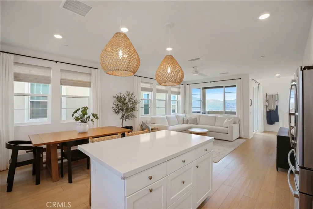 371 Gelding Way, Rancho Mission Viejo, California 92694 home-pic-2
