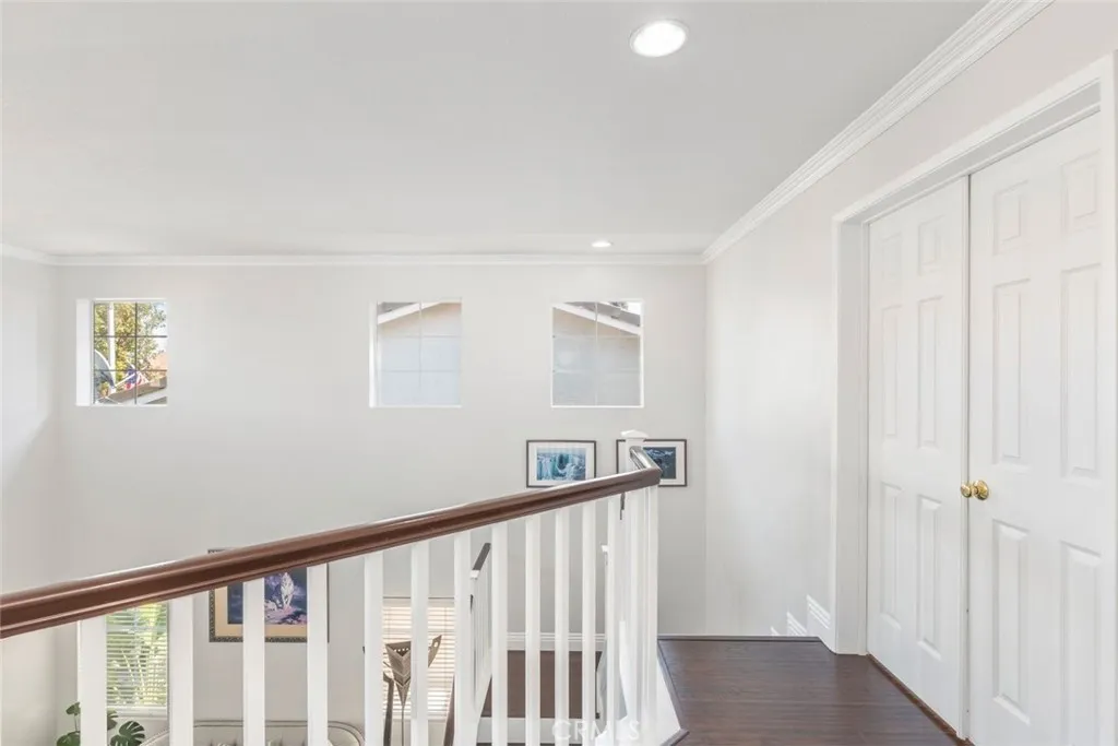 1284 Longport Way, Corona, California 92881 home-pic-22