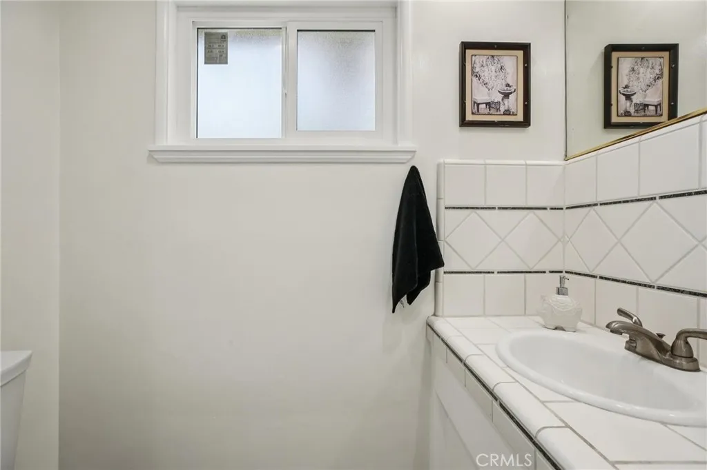 367 Ultimo, Long Beach, California 90814 home-pic-28