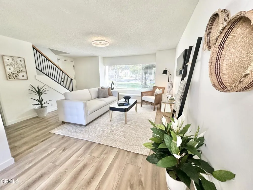 1628 Tapir Circle, Ventura, California 93003 home-pic-0