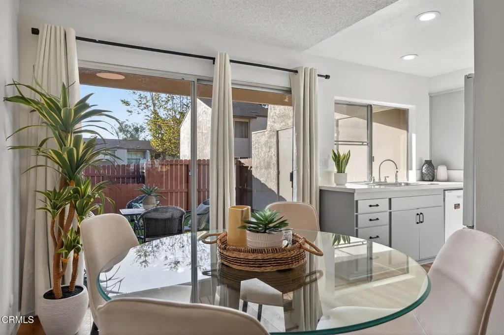 1628 Tapir Circle, Ventura, California 93003 home-pic-15