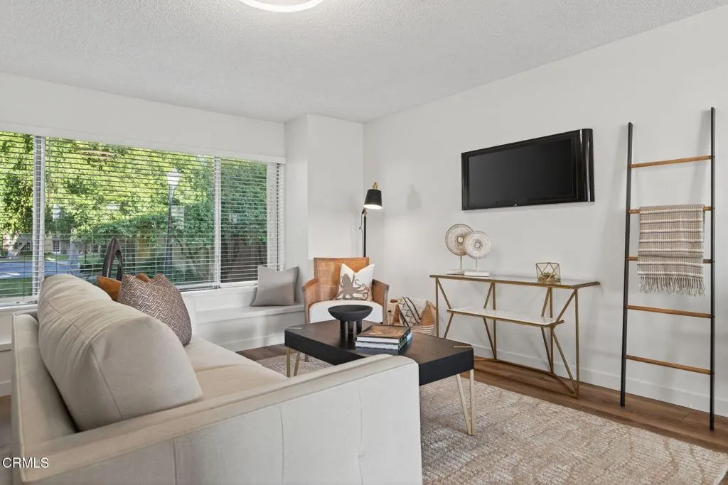 1628 Tapir Circle, Ventura, California 93003 home-pic-9
