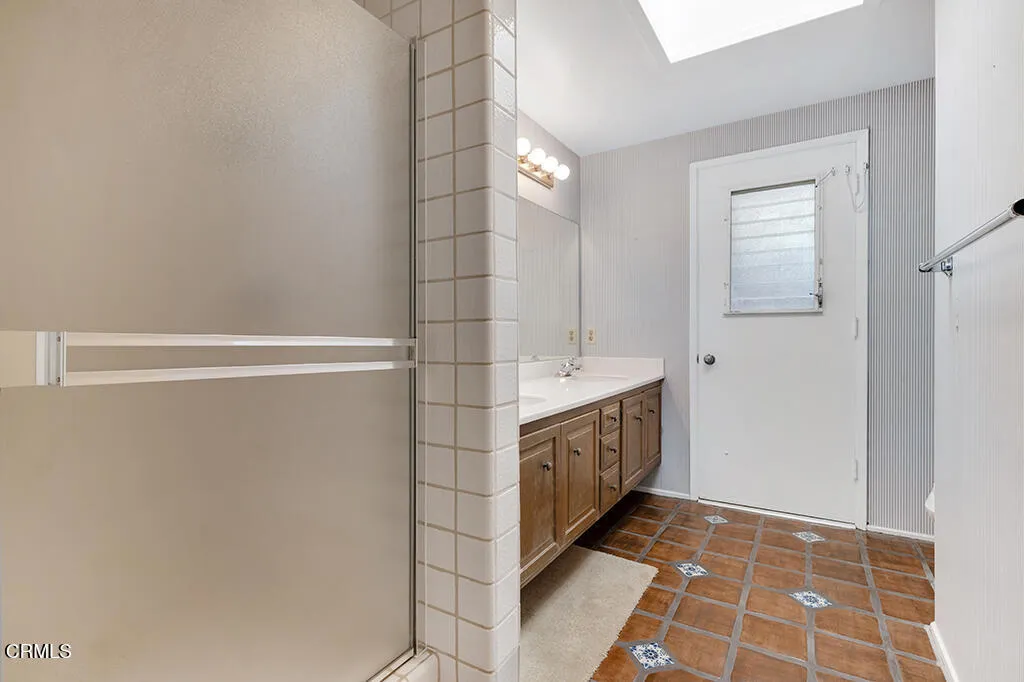 880 Grada Avenue, Camarillo, California 93010 home-pic-32